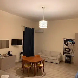  Pensión Keira House